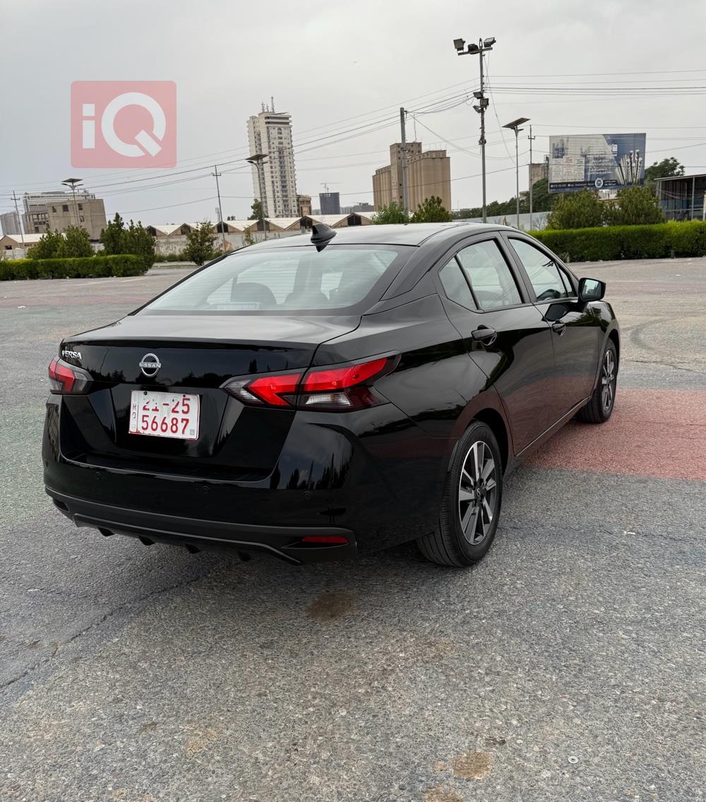 Nissan Versa